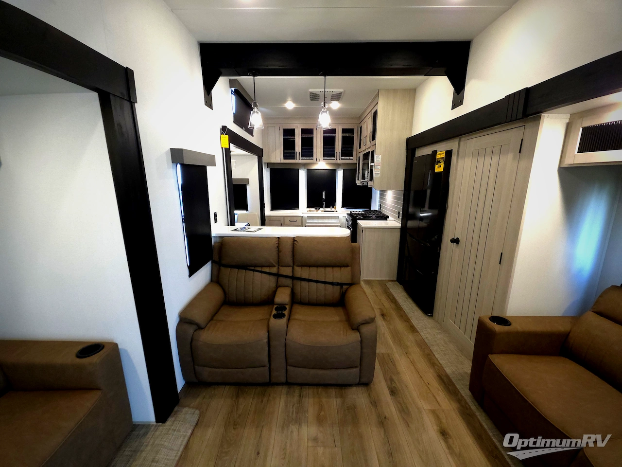 2027 Forest River Puma Vista 403LFT Photo 4