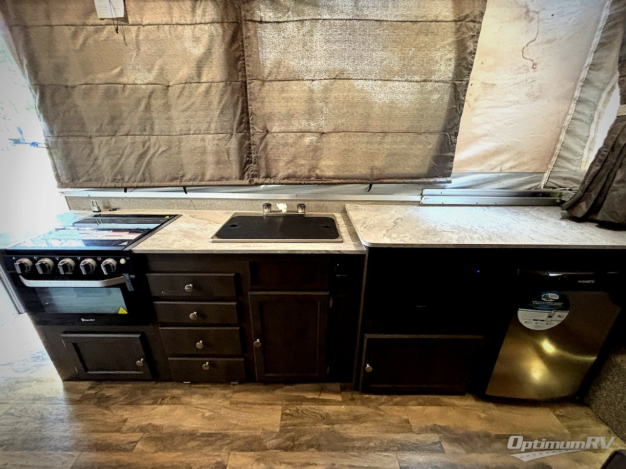 2020 Forest River Flagstaff High Wall HW29SC Photo 6