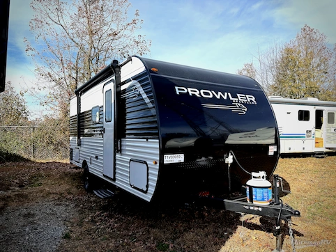 New 2026 Heartland Prowler 1702DBS Featured Photo