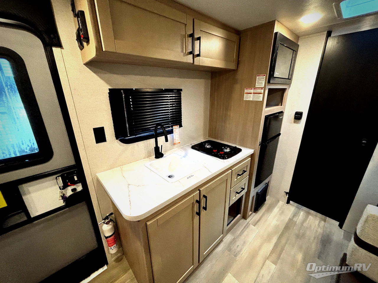 2026 Heartland Prowler 1700BH Photo 9