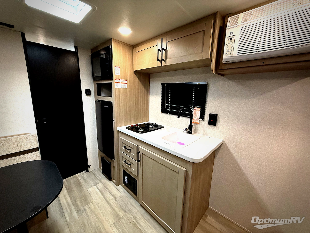 2026 Heartland Prowler 1700RB Photo 9