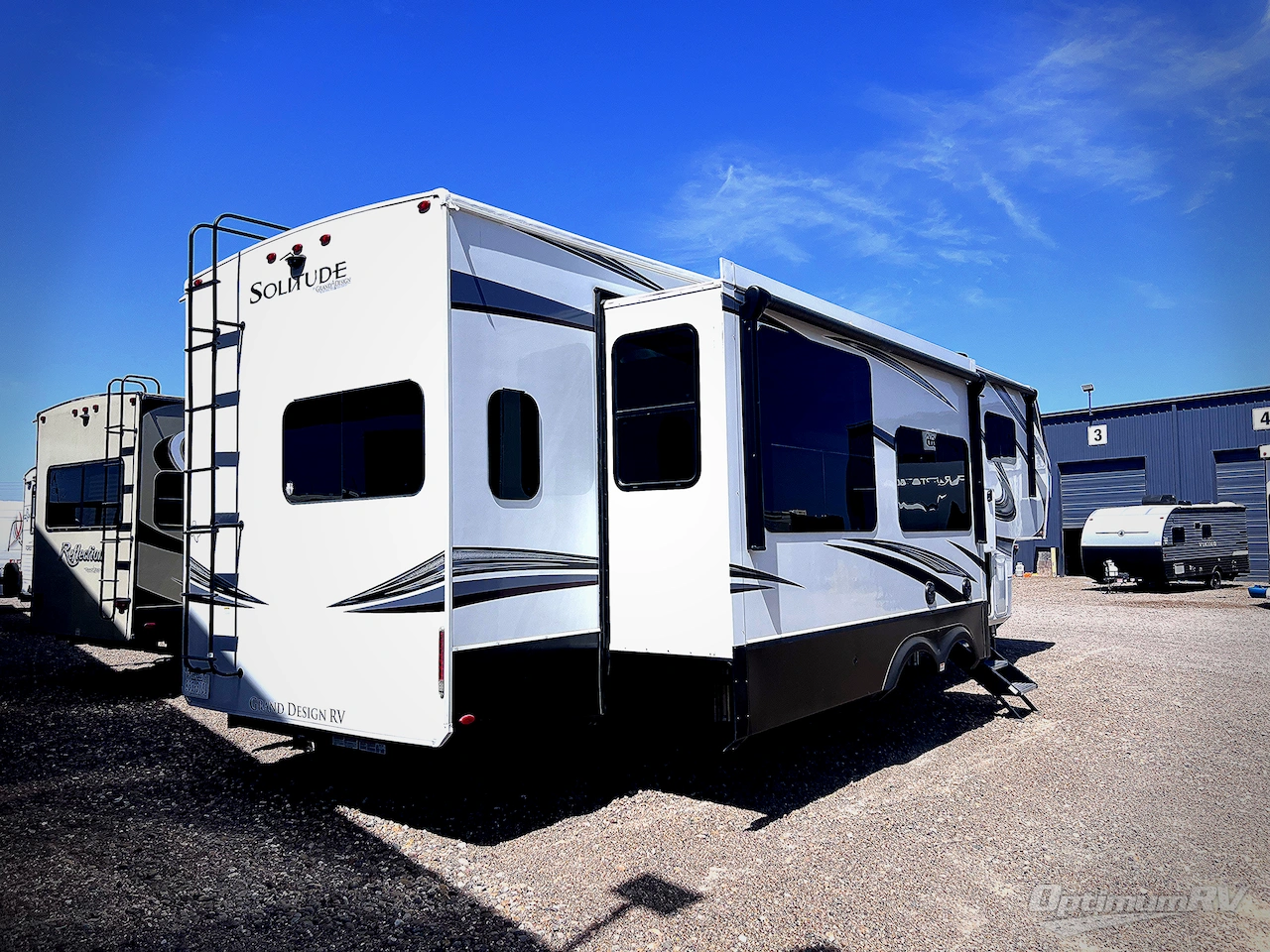 2022 Grand Design Solitude 345GK-R Photo 2