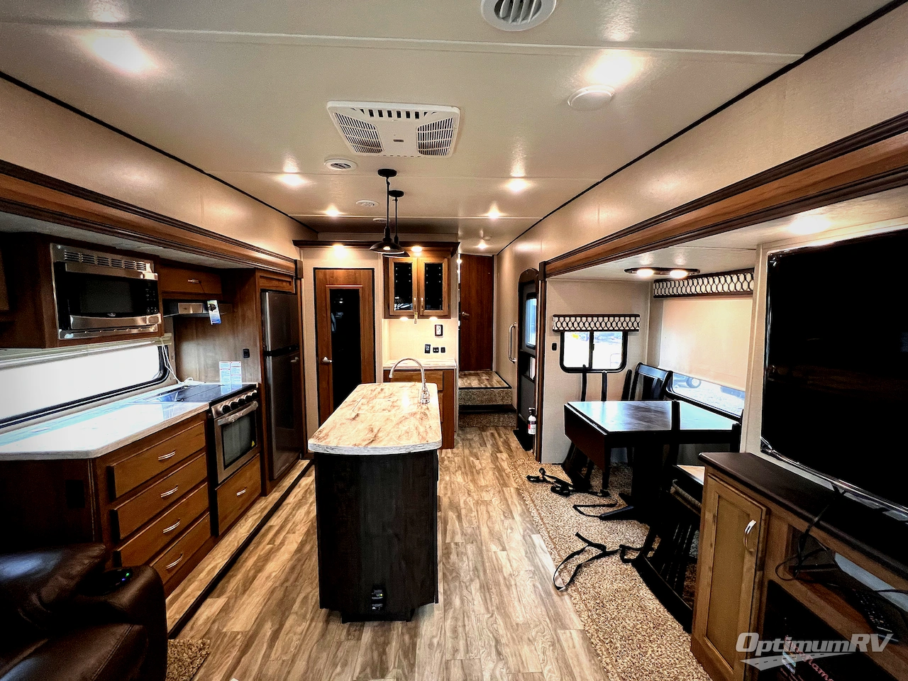 2020 Coachmen Chaparral Lite 284RLS Photo 5