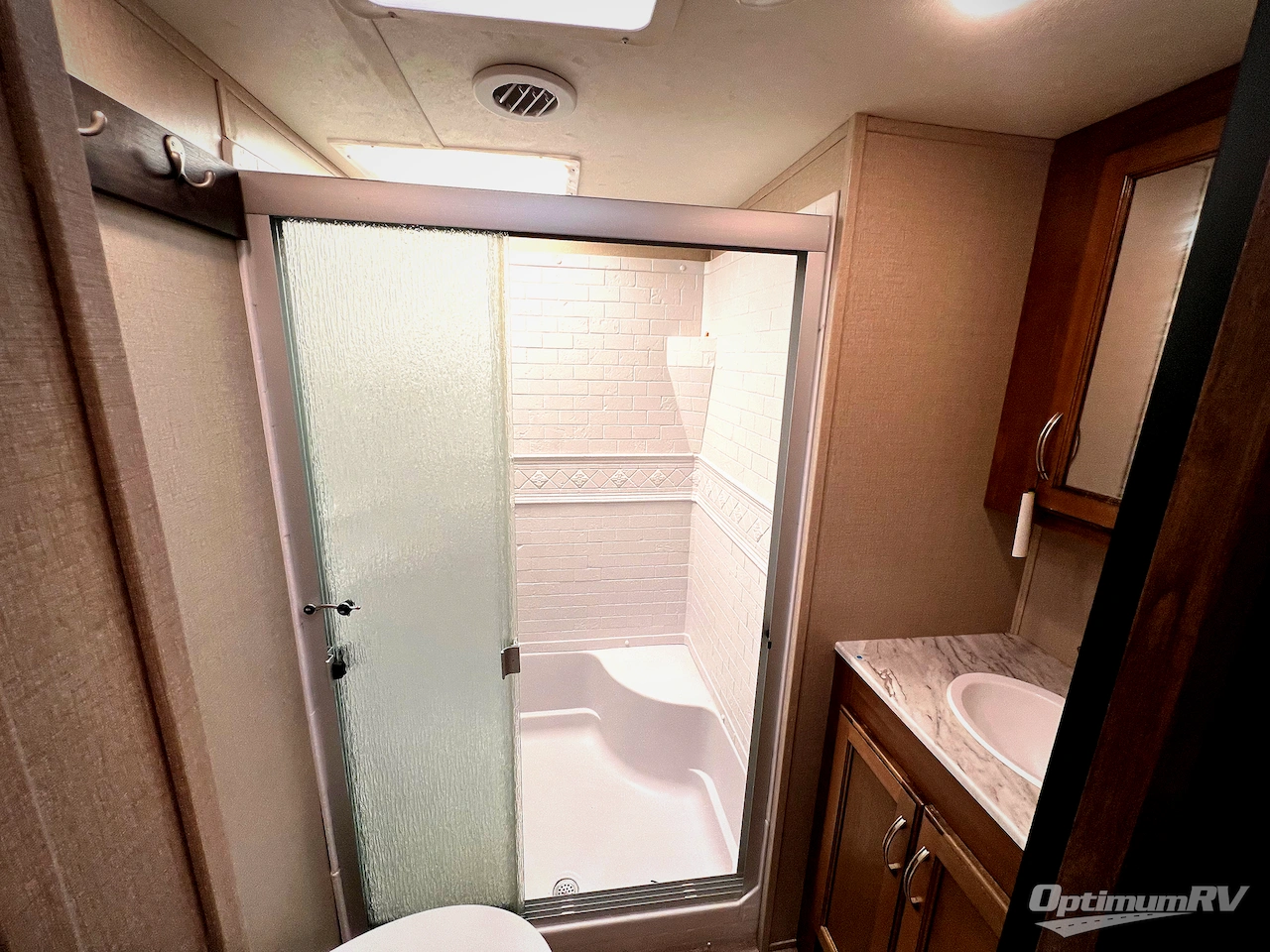 2020 Coachmen Chaparral Lite 284RLS Photo 17