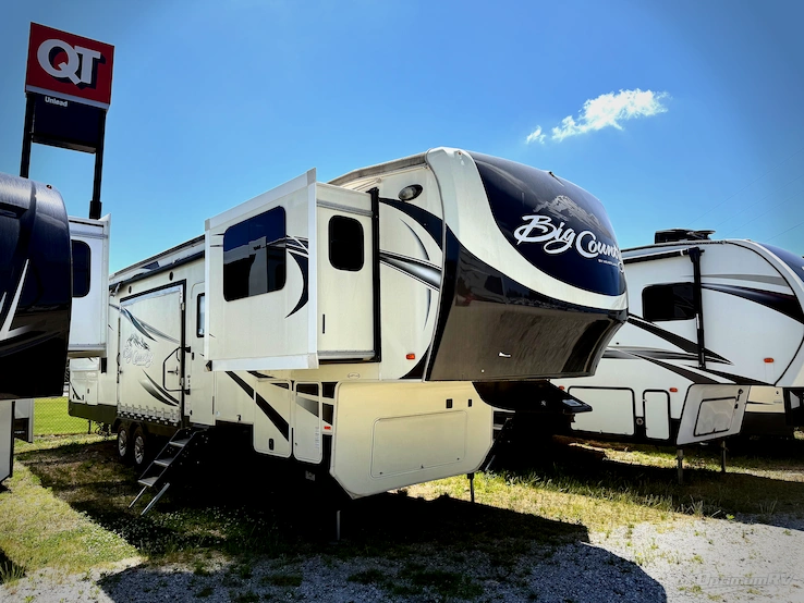 2016 Heartland Big Country 3900FLP RV Photo 1