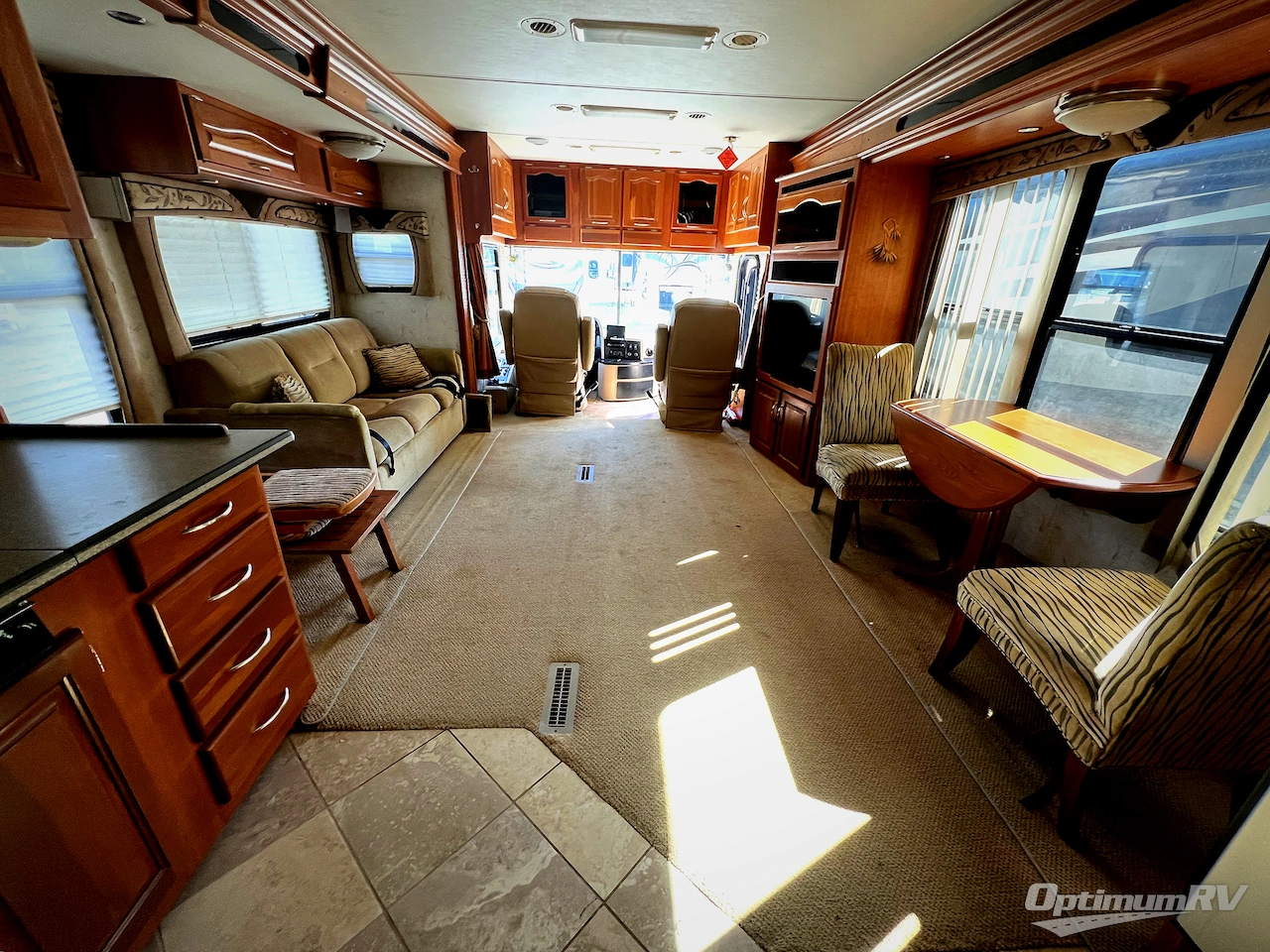 2006 National RV Tradewinds 40E Photo 5