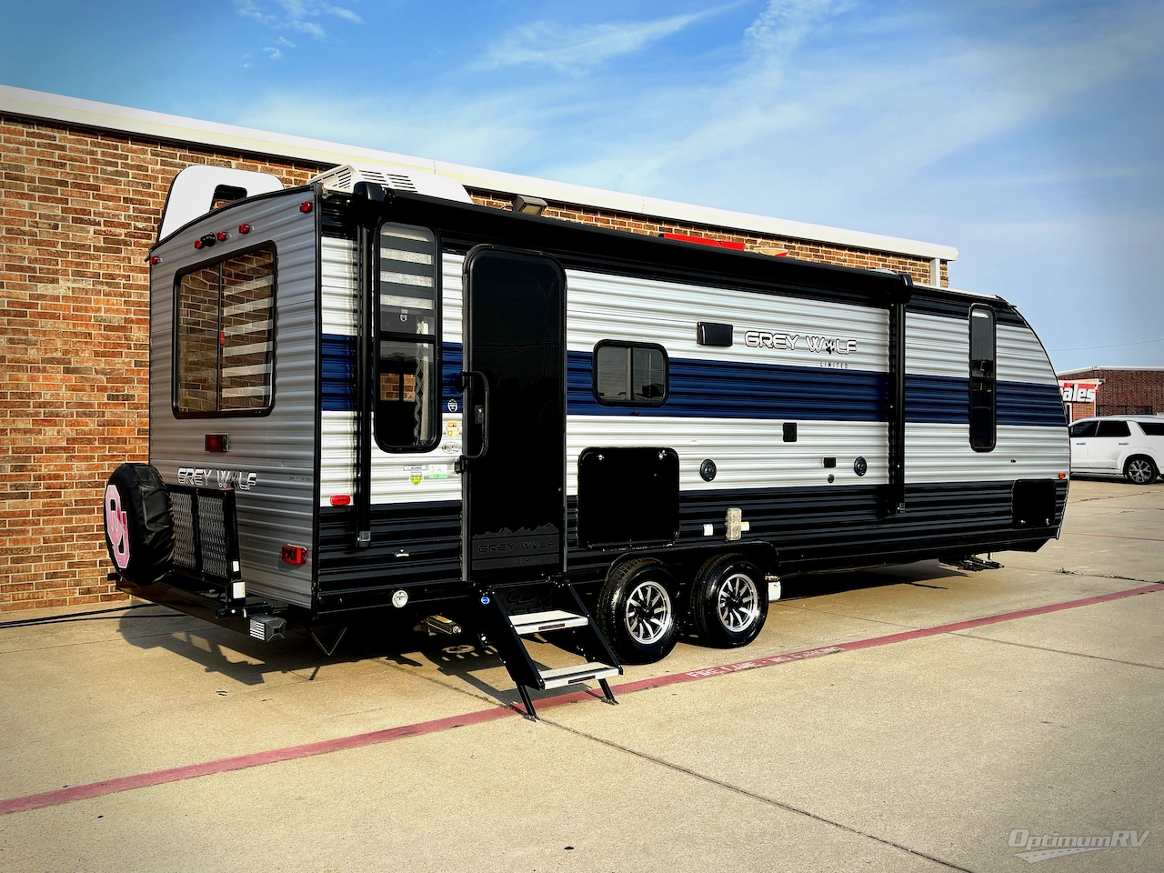 2022 Forest River Cherokee Grey Wolf 23MK Photo 2