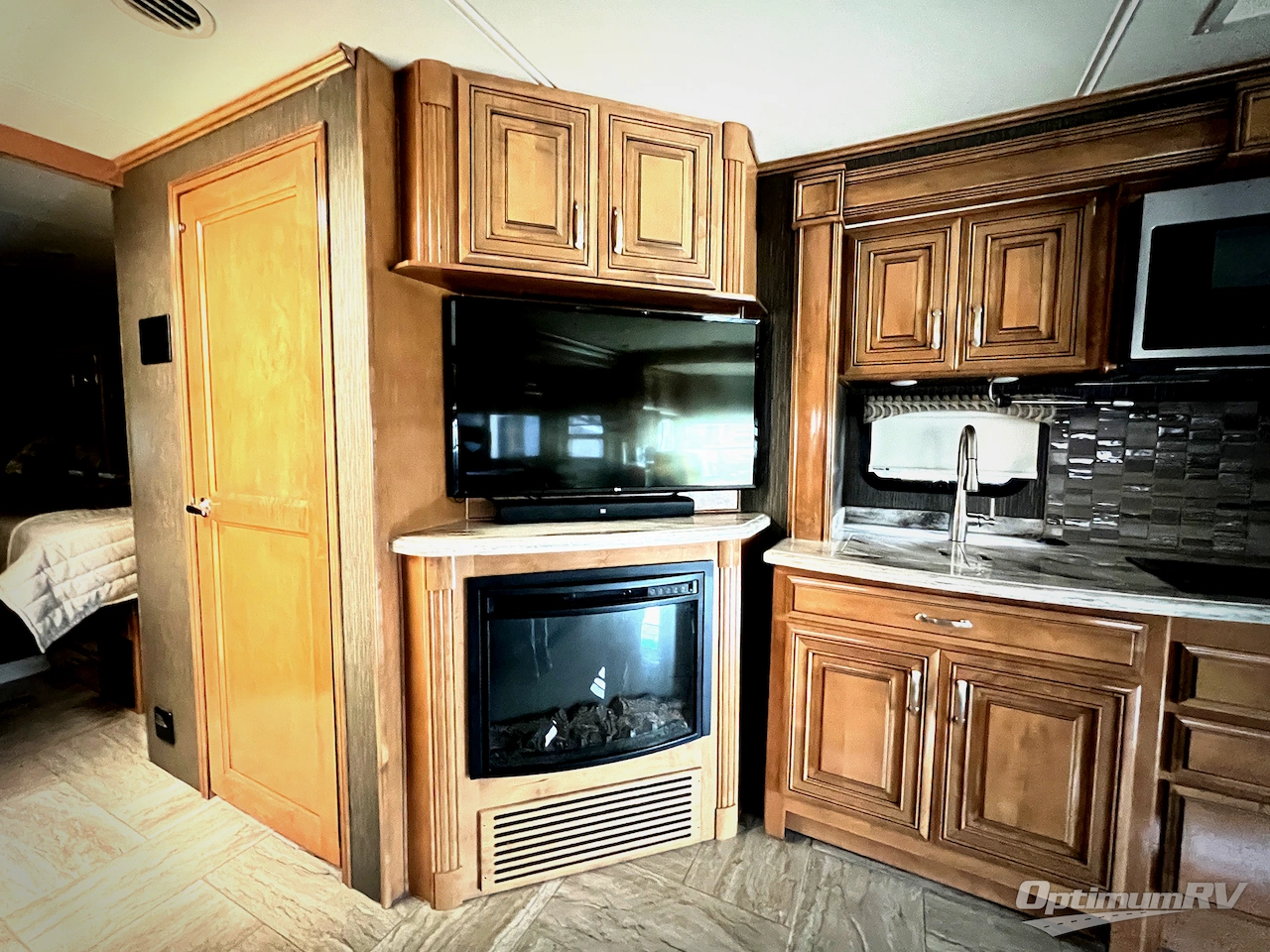 2019 Thor Aria 3601 Photo 9