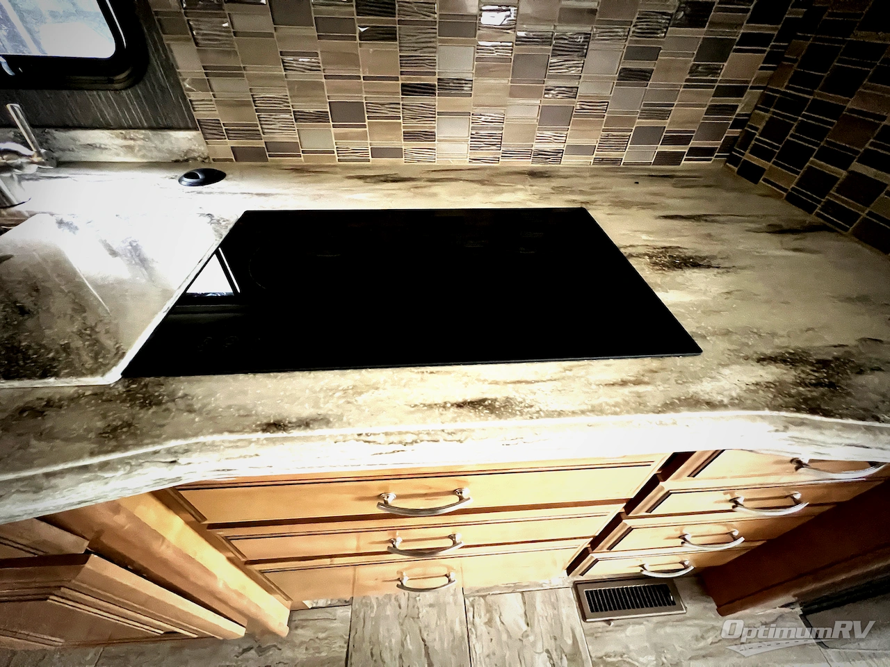 2019 Thor Aria 3601 Photo 12