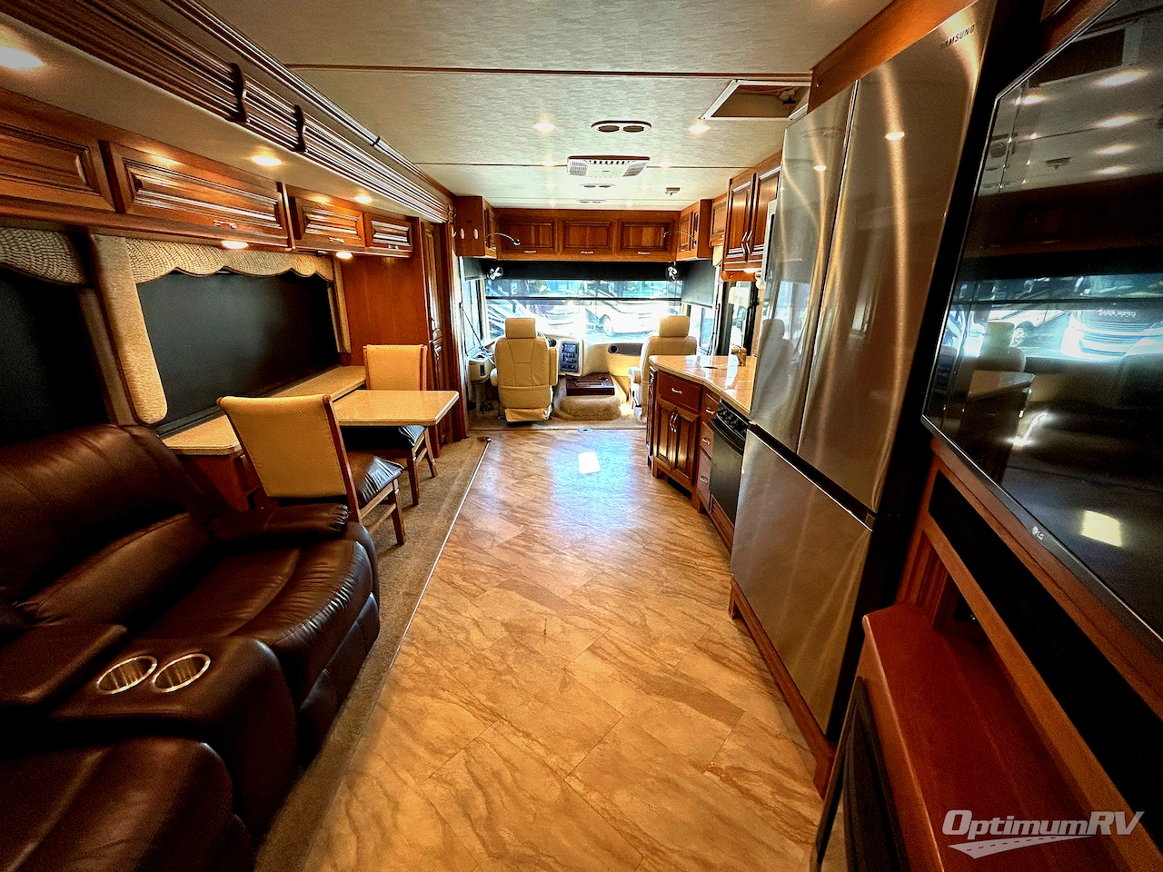 2016 Holiday Rambler Vacationer 33CT Photo 3