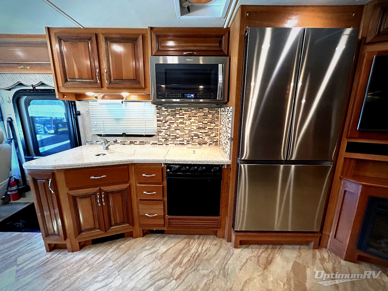 2016 Holiday Rambler Vacationer 33CT Photo 4
