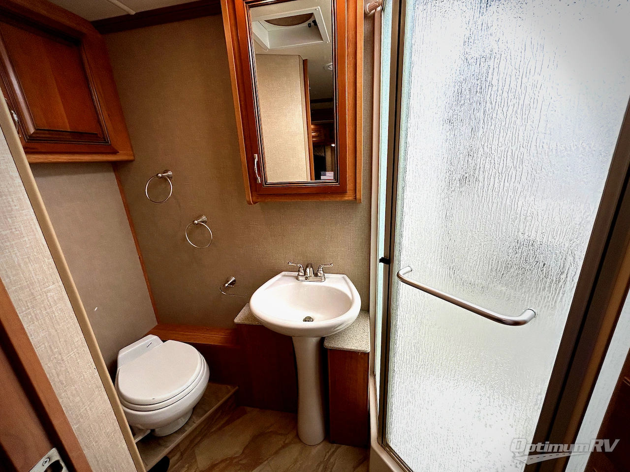 2016 Holiday Rambler Vacationer 33CT Photo 12