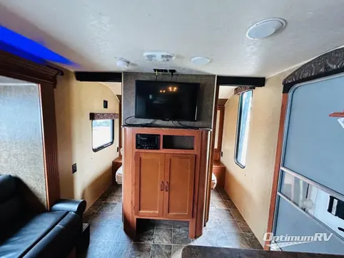 2015 Forest River Cherokee Grey Wolf 26DBH RV Photo 4