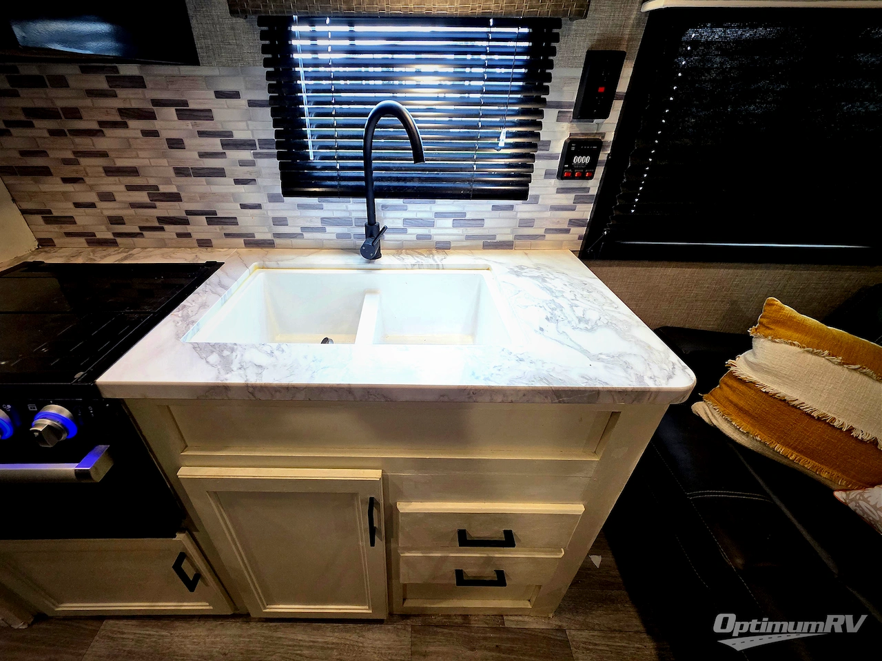 2022 Jayco Jay Flight SLX 8 264BH Photo 10