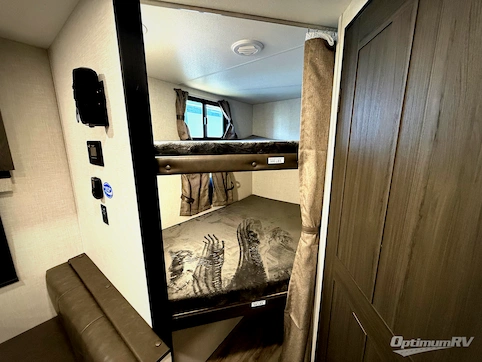 2026 Venture Stratus SR302VBH RV Photo 3