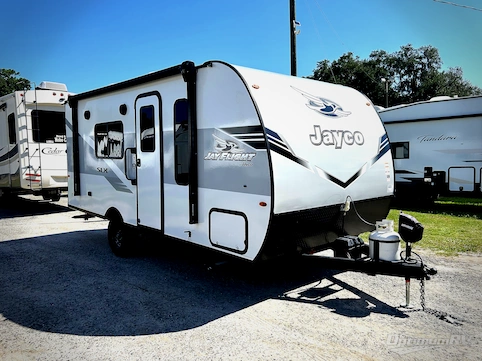 Used 2025 Jayco Jay Flight SLX 175FQ Featured Photo
