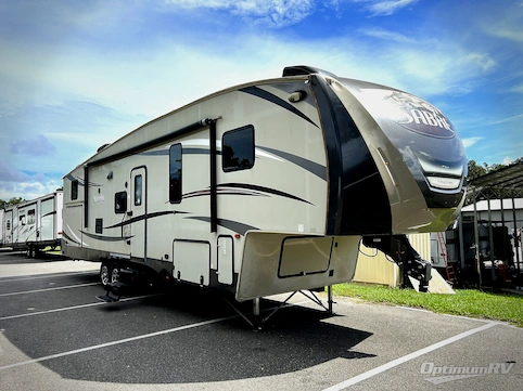 Used 2016 Palomino Sabre 34TBOK Featured Photo