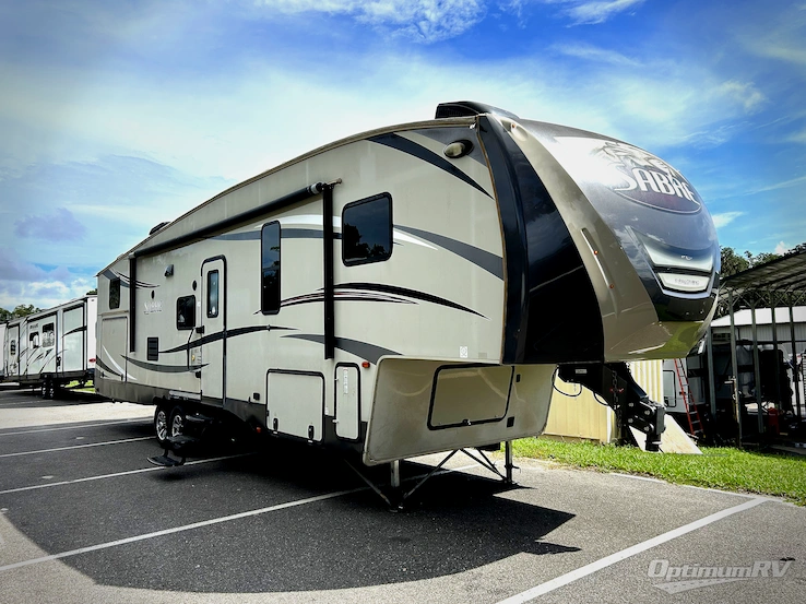 2016 Palomino Sabre 34TBOK RV Photo 1