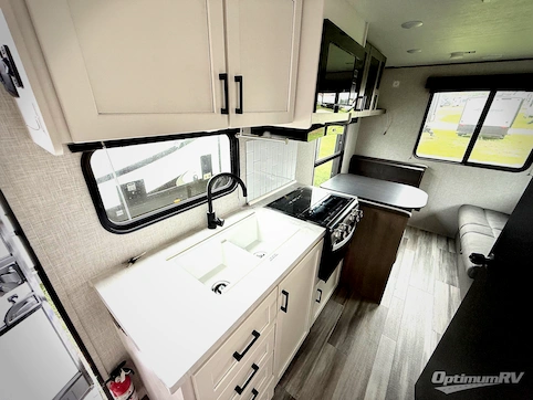 2025 Jayco Jay Flight SLX 210QB RV Photo 3