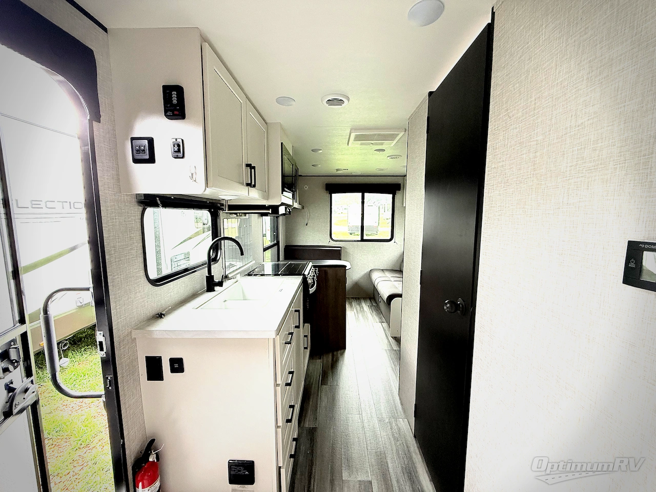 2025 Jayco Jay Flight SLX 210QB Photo 4