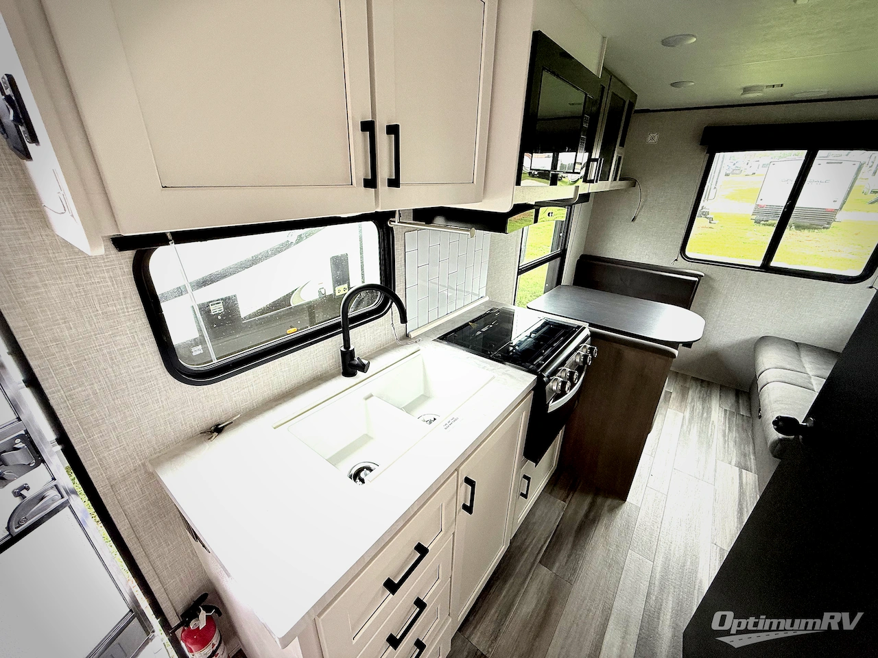 2025 Jayco Jay Flight SLX 210QB Photo 7