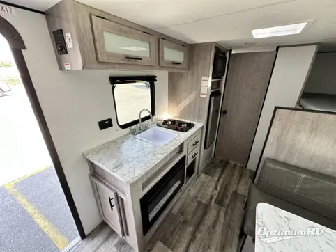 2024 Dutchmen Coleman 17B RV Photo 4