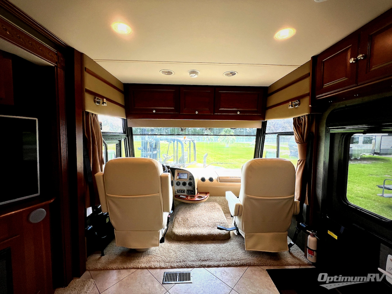 2015 Itasca Suncruiser 38Q Photo 6