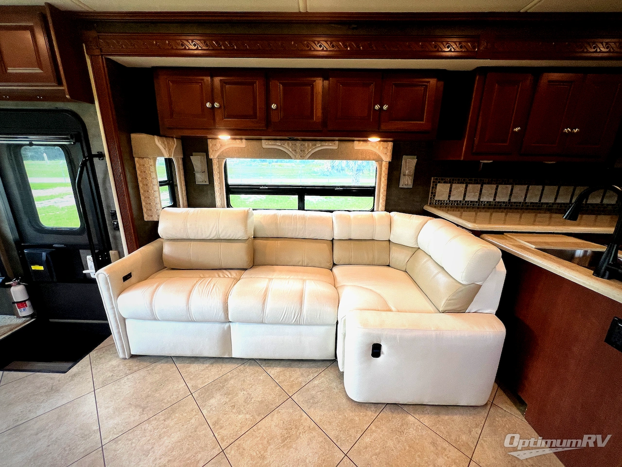 2015 Itasca Suncruiser 38Q Photo 8