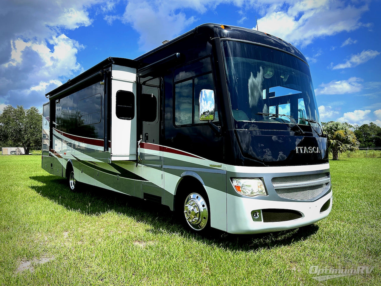 2015 Itasca Suncruiser 38Q Photo 1