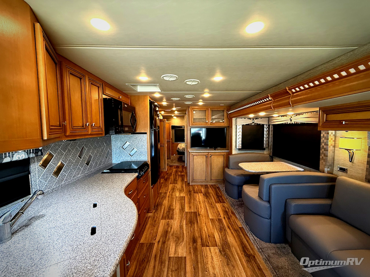 2017 Newmar Bay Star 3306 Photo 4