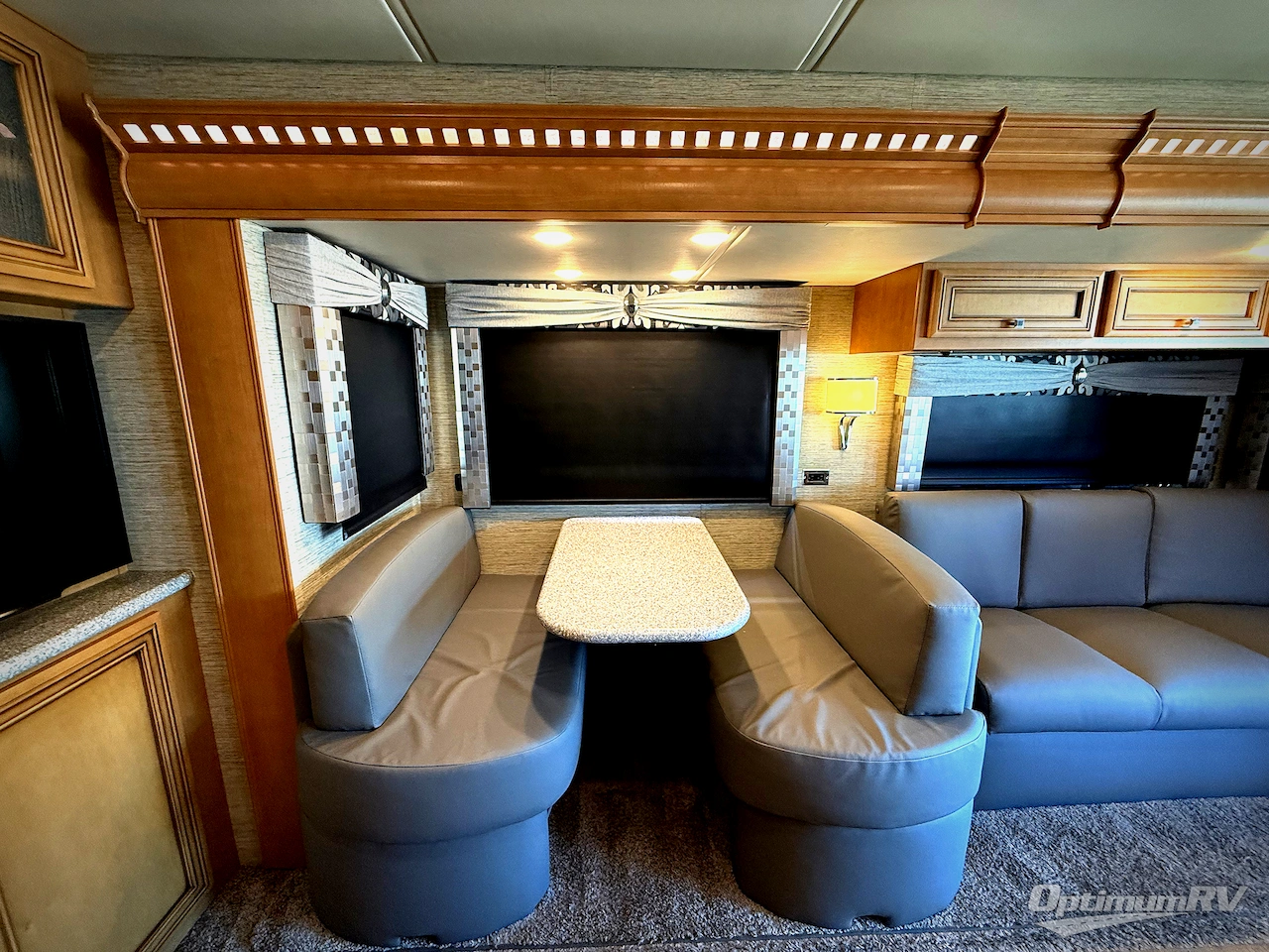 2017 Newmar Bay Star 3306 Photo 7