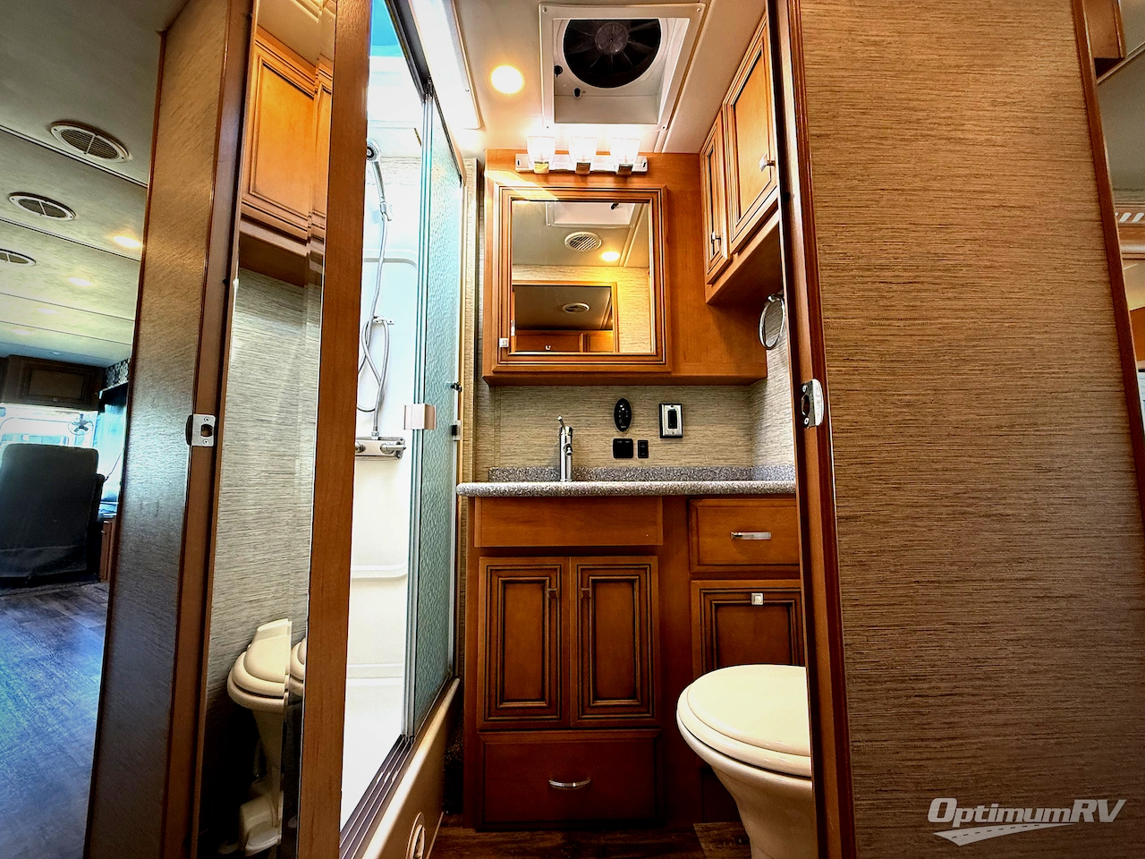 2017 Newmar Bay Star 3306 Photo 16