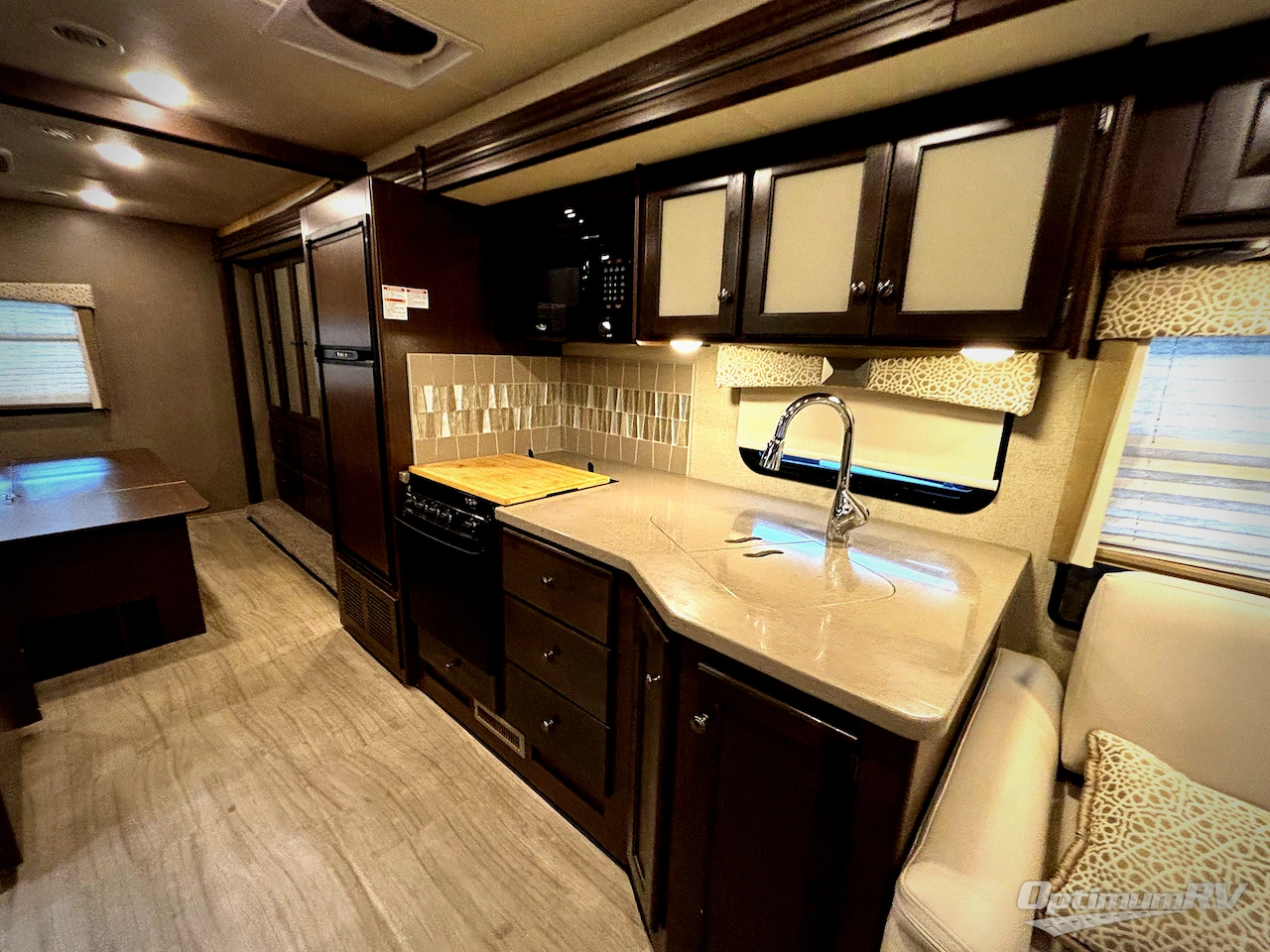 2020 Thor Windsport 29M Photo 13