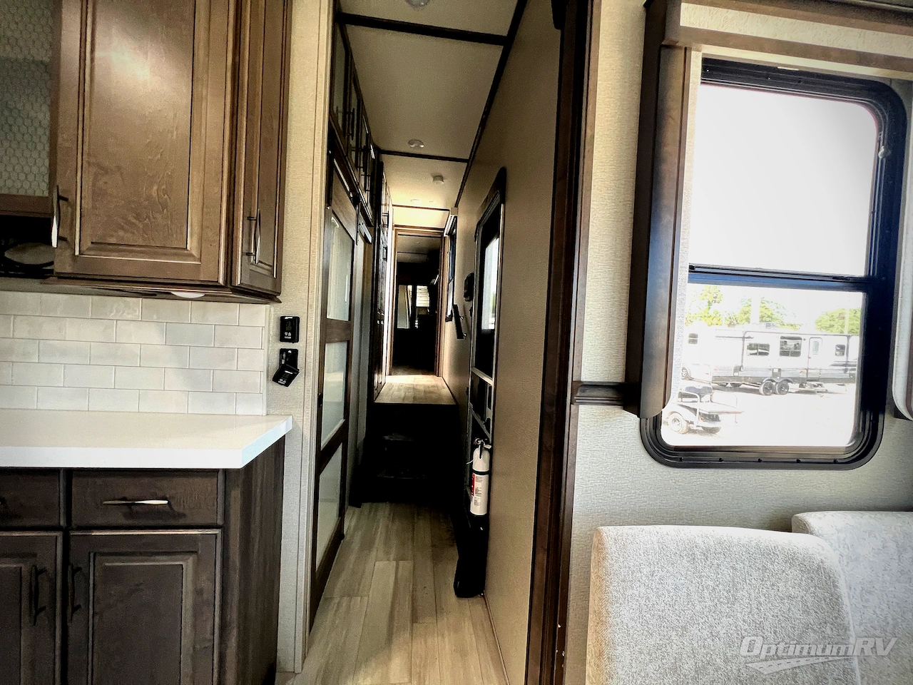 2022 Grand Design Solitude 378MBS Photo 14