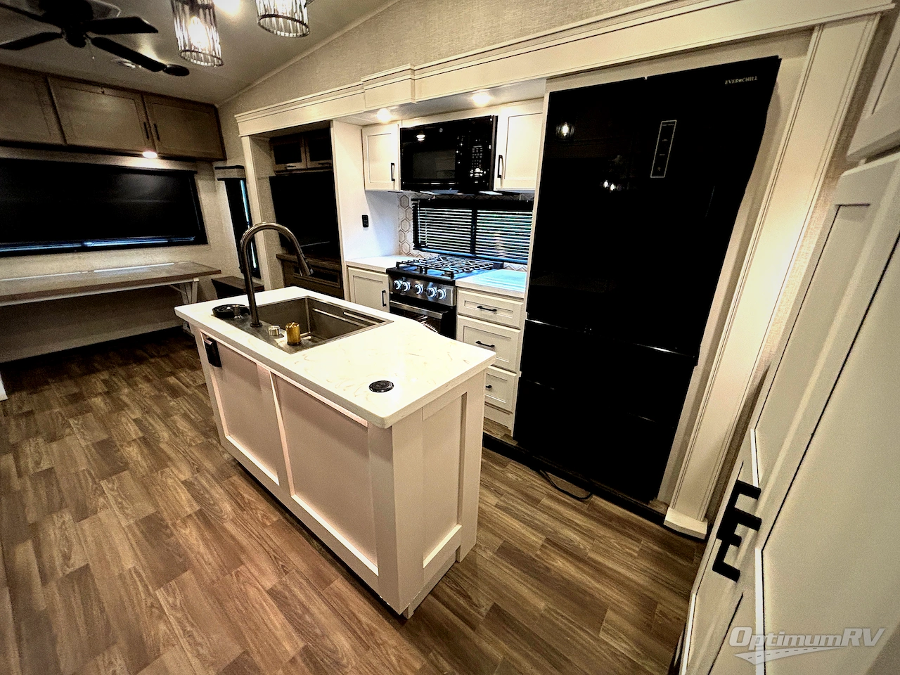 2025 Jayco Eagle 355MBQS Photo 44
