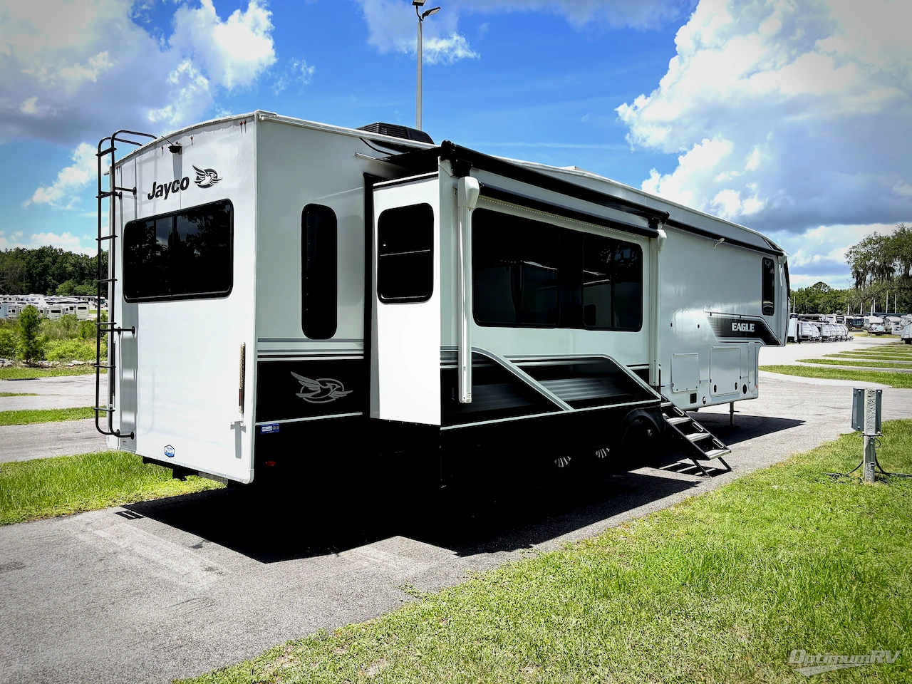 2025 Jayco Eagle 355MBQS Photo 51