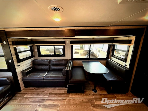 2021 Jayco Jay Feather 27RL RV Photo 2