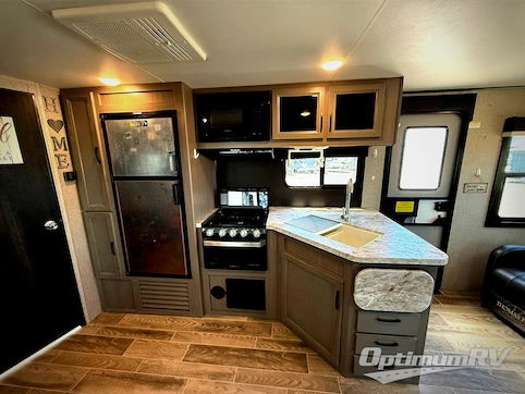 2021 Jayco Jay Feather 27RL RV Photo 3