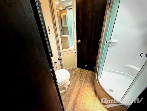 2021 Jayco Jay Feather 27RL RV Photo 4