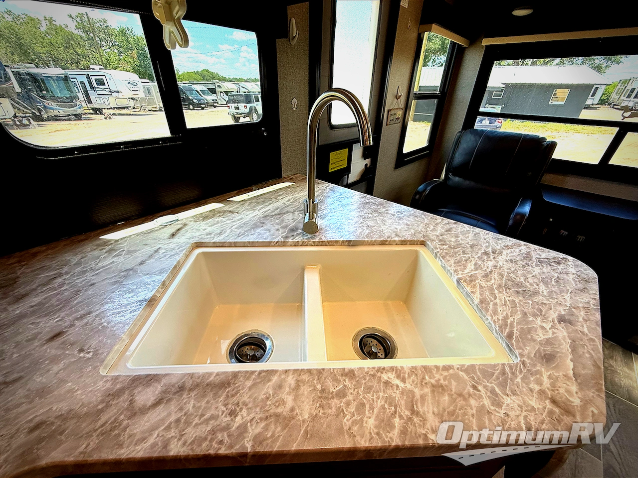 2021 Jayco Jay Feather 27RL Photo 14