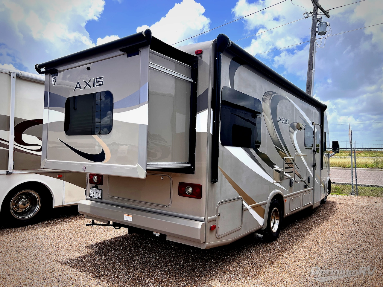 2016 Thor Axis 25.2 Photo 2