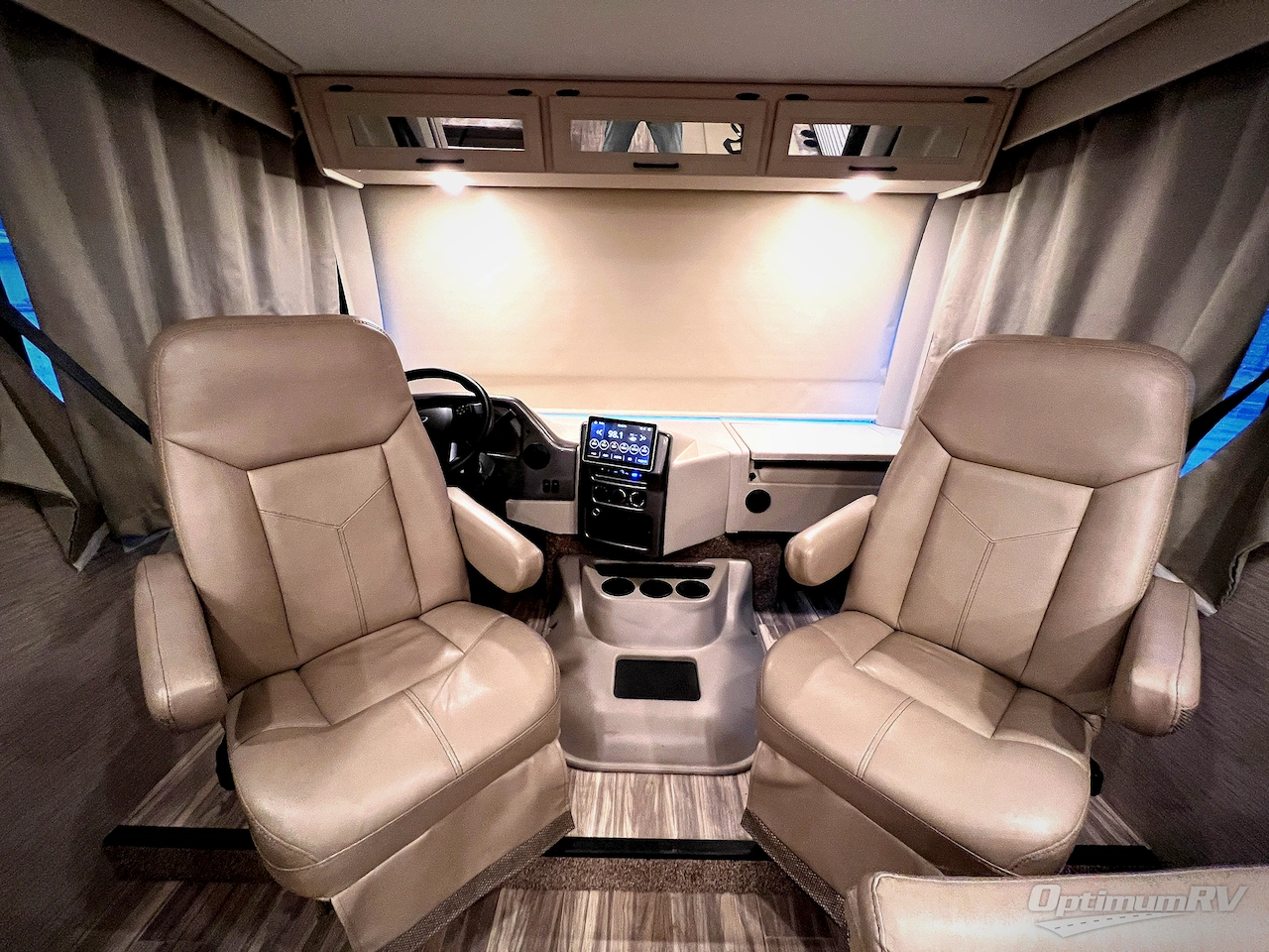 2023 Thor ACE 29D Photo 8