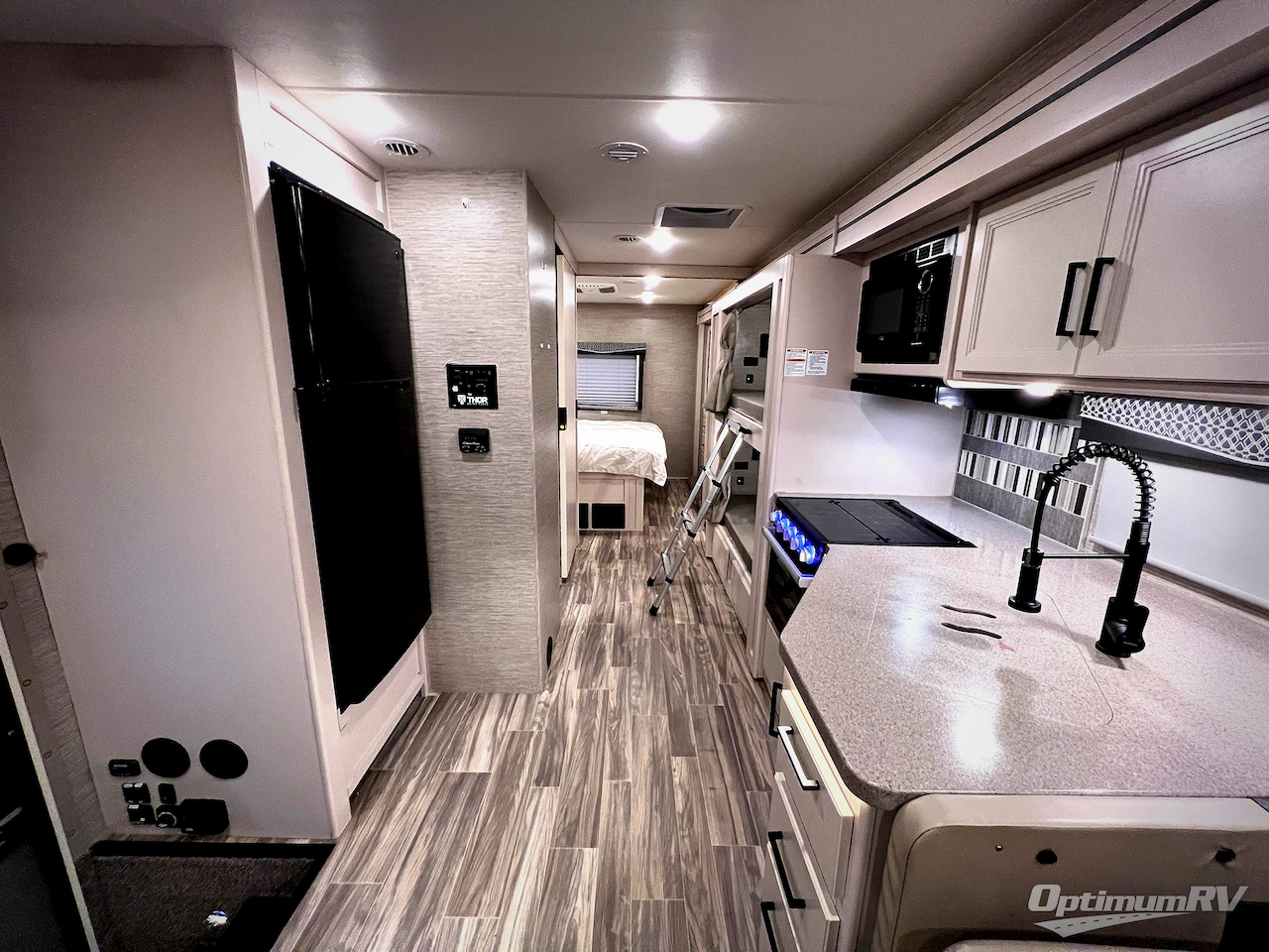 2023 Thor ACE 29D Photo 22