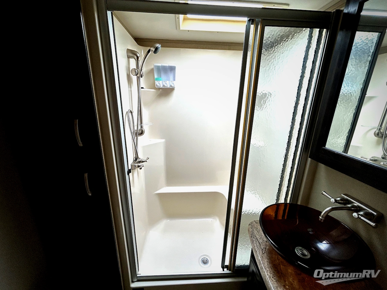 2015 Grand Design MOMENTUM 385TH Photo 13