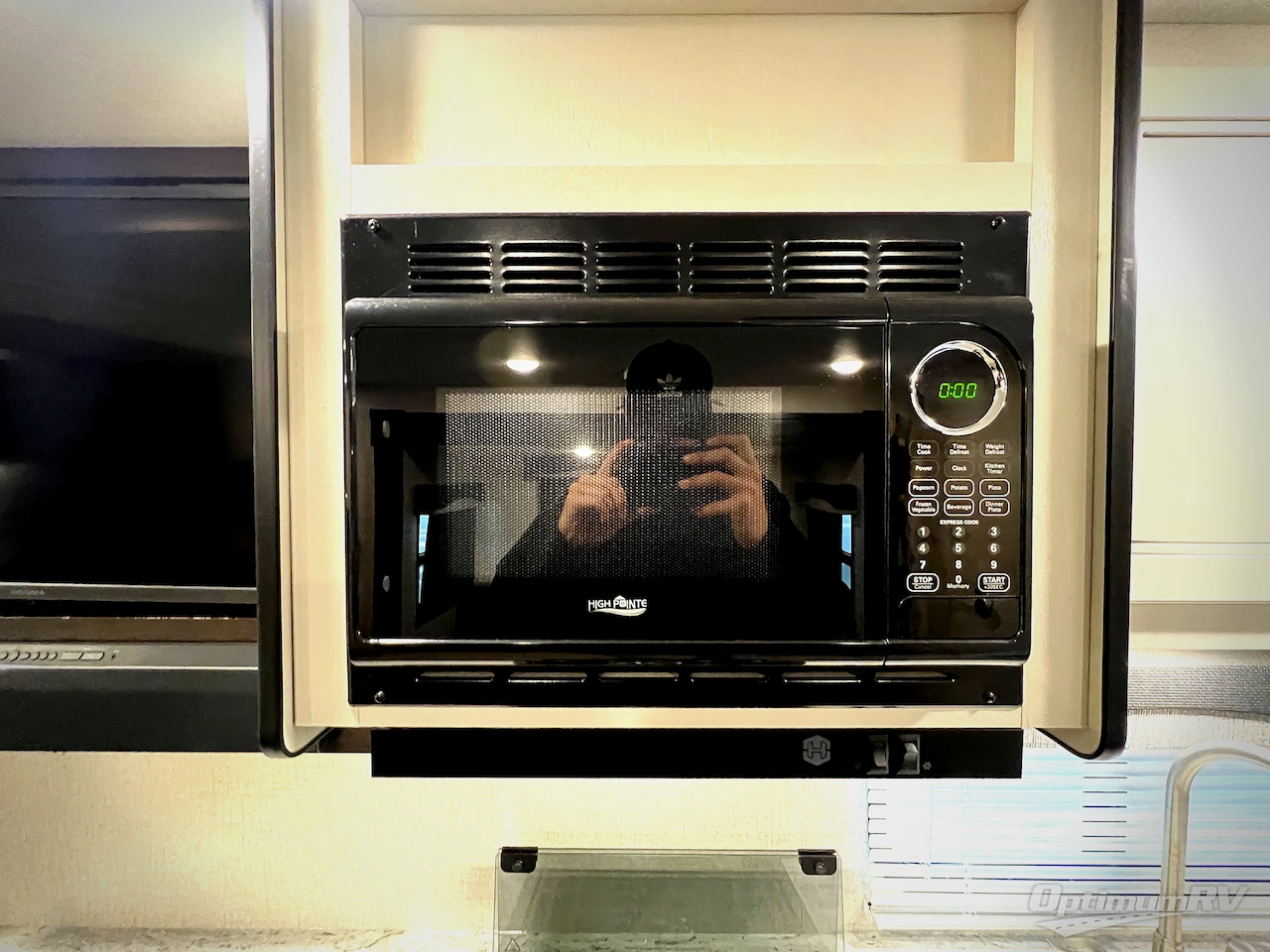 2022 Highland Ridge Range Lite RL212FB Photo 11