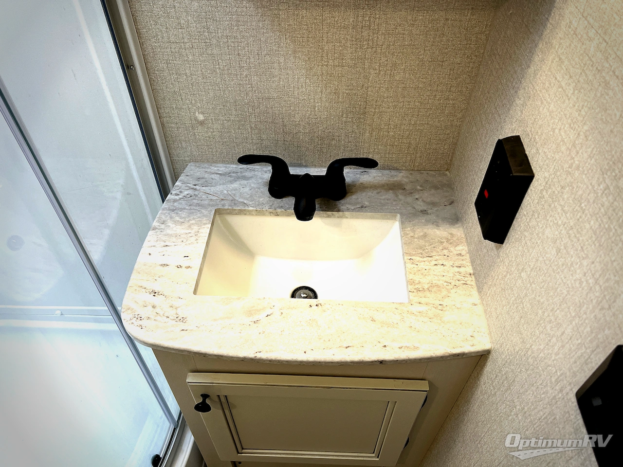 2022 Highland Ridge Range Lite RL212FB Photo 19