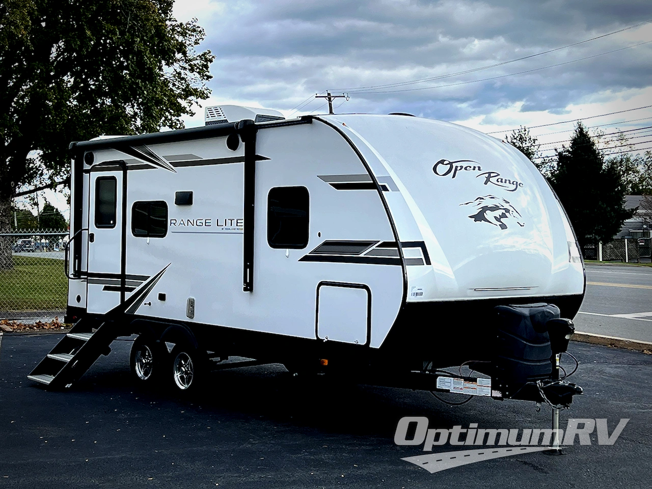 2022 Highland Ridge Range Lite RL212FB Photo 1