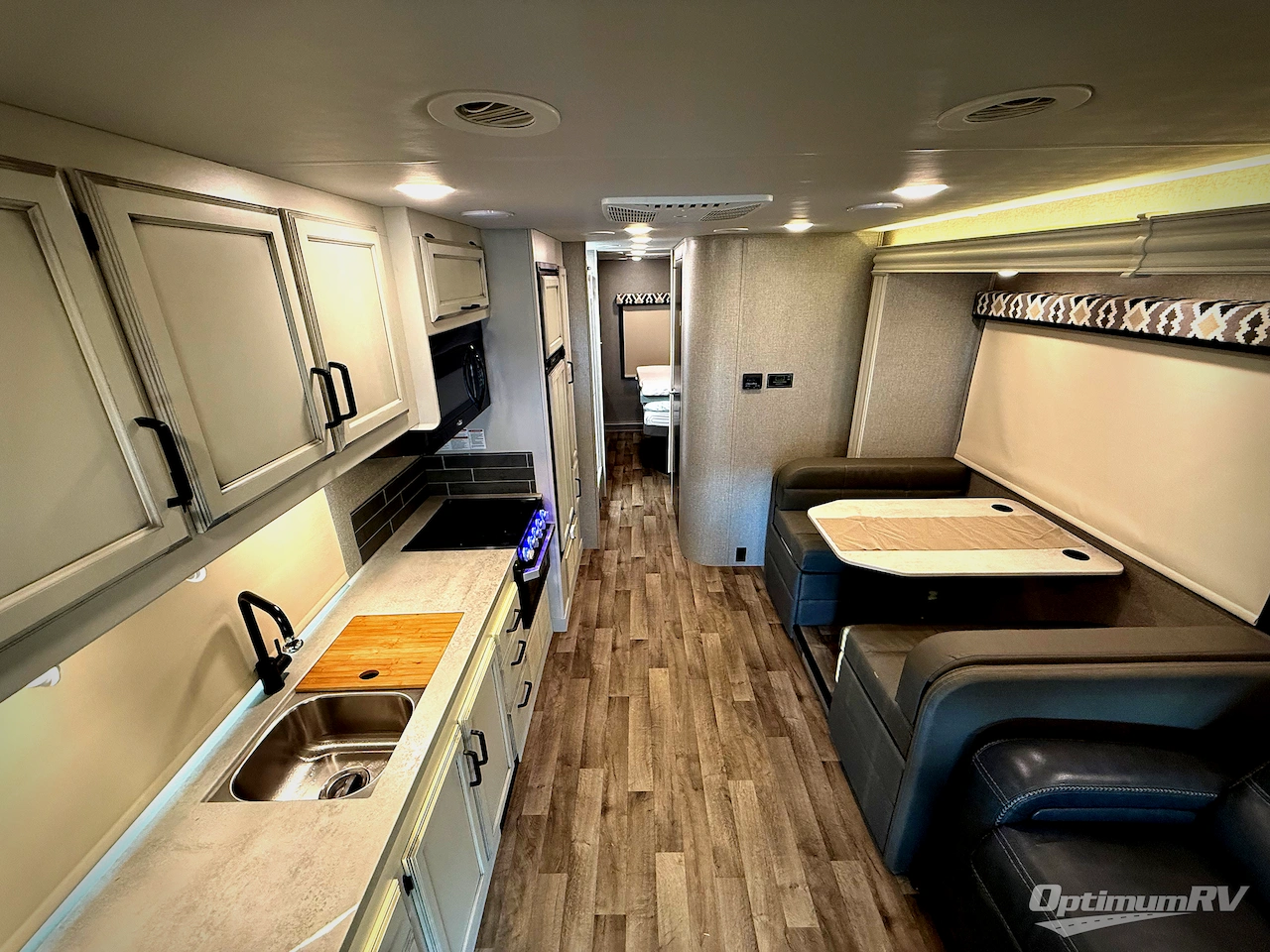 2021 Jayco Greyhawk 29MV Photo 4