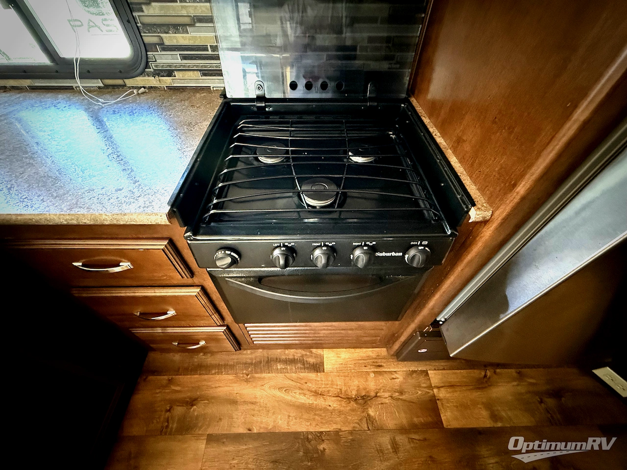 2017 Forest River Salem Hemisphere Lite 24BH Photo 12