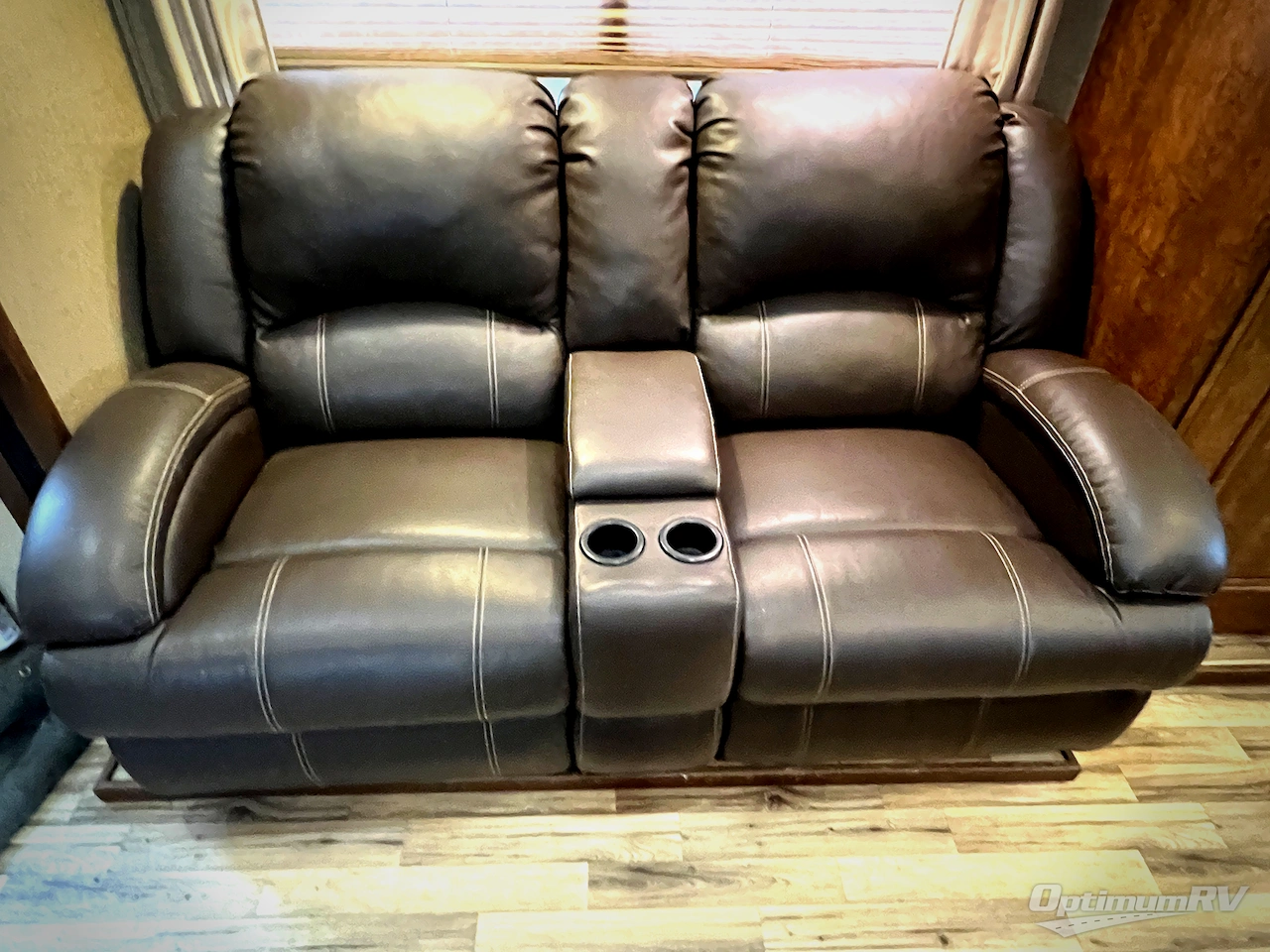 2014 Grand Design Solitude 368RD Photo 9